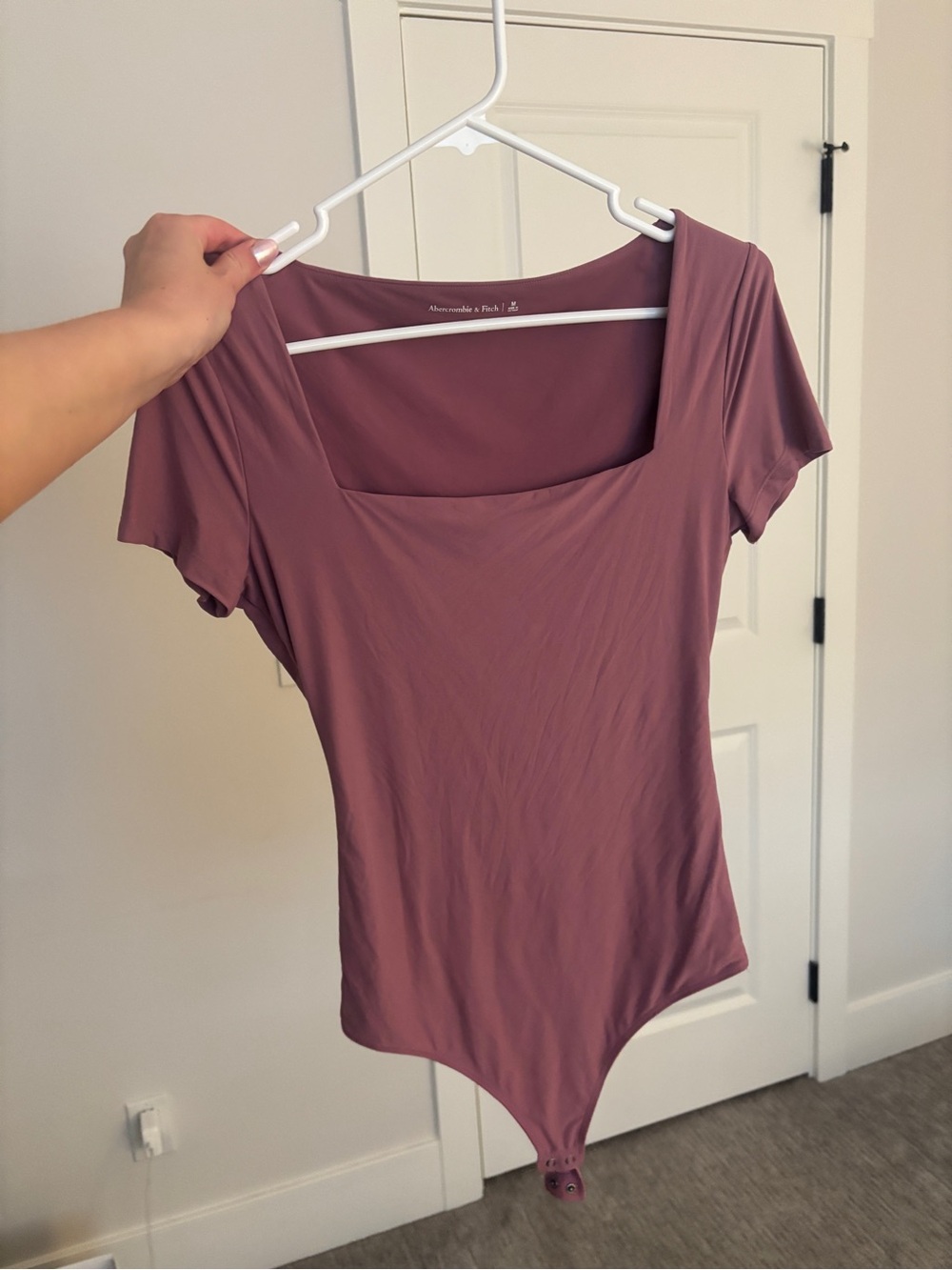 Abercrombie & Fitch Mauve Square-Neck Short Sleeve Bodysuit
